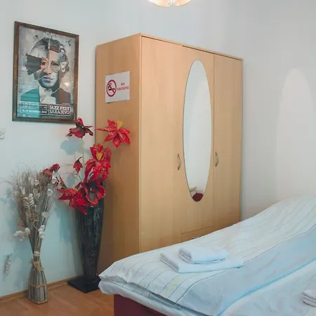 Apartment Pink Houdini Sarajevo