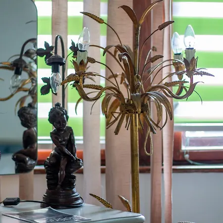 Апартаменты Pink Houdini